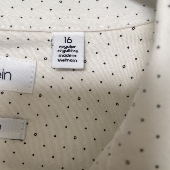 calvin Klein Slim fit and Stretch dress shirt - Picture 2 of 2